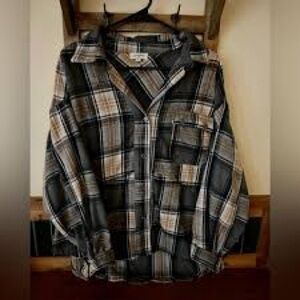Umgee Plaid Shacket Woman’s Size L